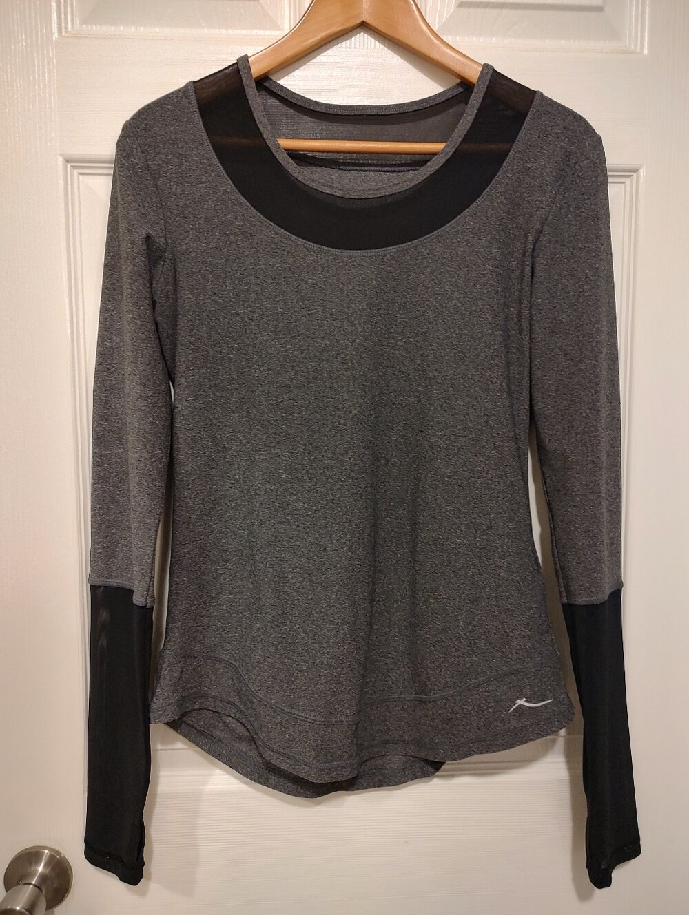 Women’s Long Sleeve Mesh-Trim Top - Gray